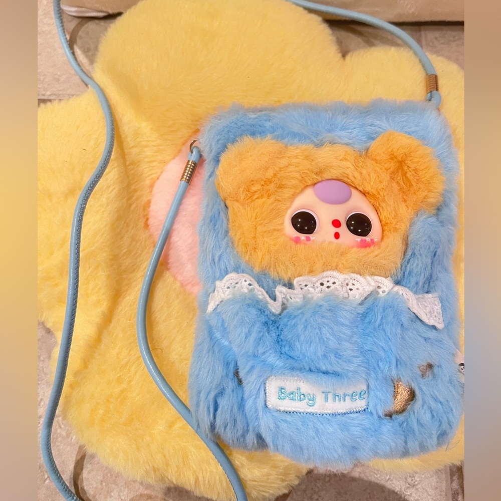 Plush phone bag from Babythree